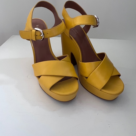 Kate Spade Shoes - KATE SPADE GRACE PLATFORM SANDALS IN MARIGOLD - SZ 7.5